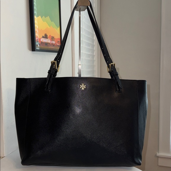 Tory Burch Handbags - Tory Burch York Buckle Tote